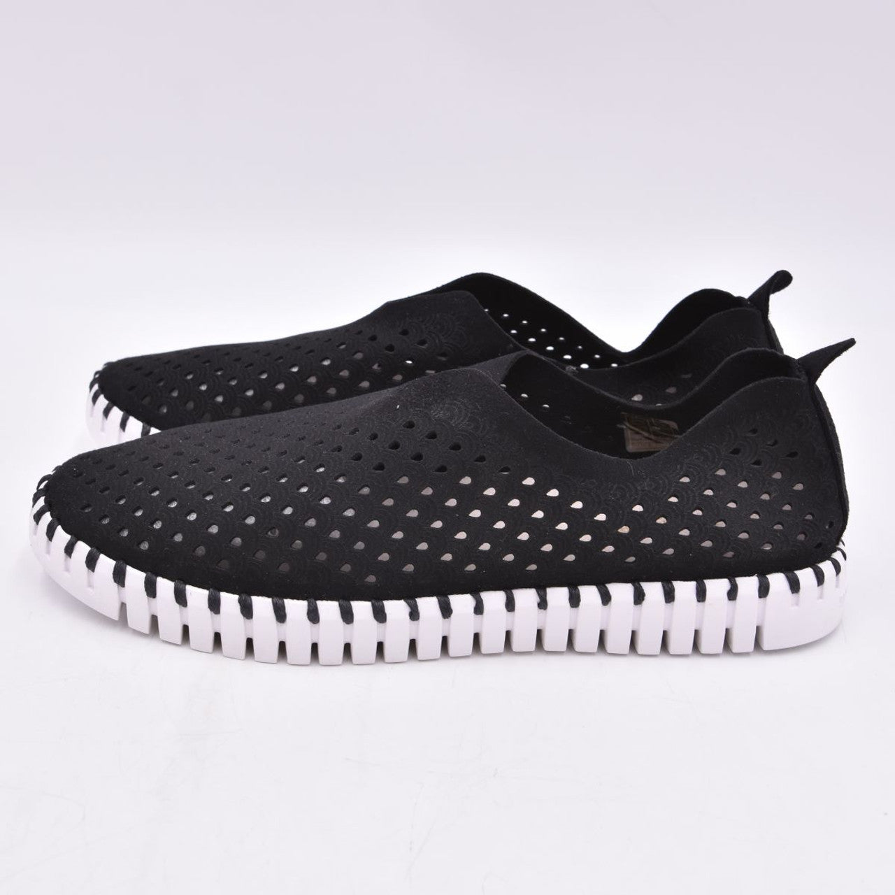 Ilse Jacobsen Women's Hornbaek Tulip Flat Shoes | Hiline Sport