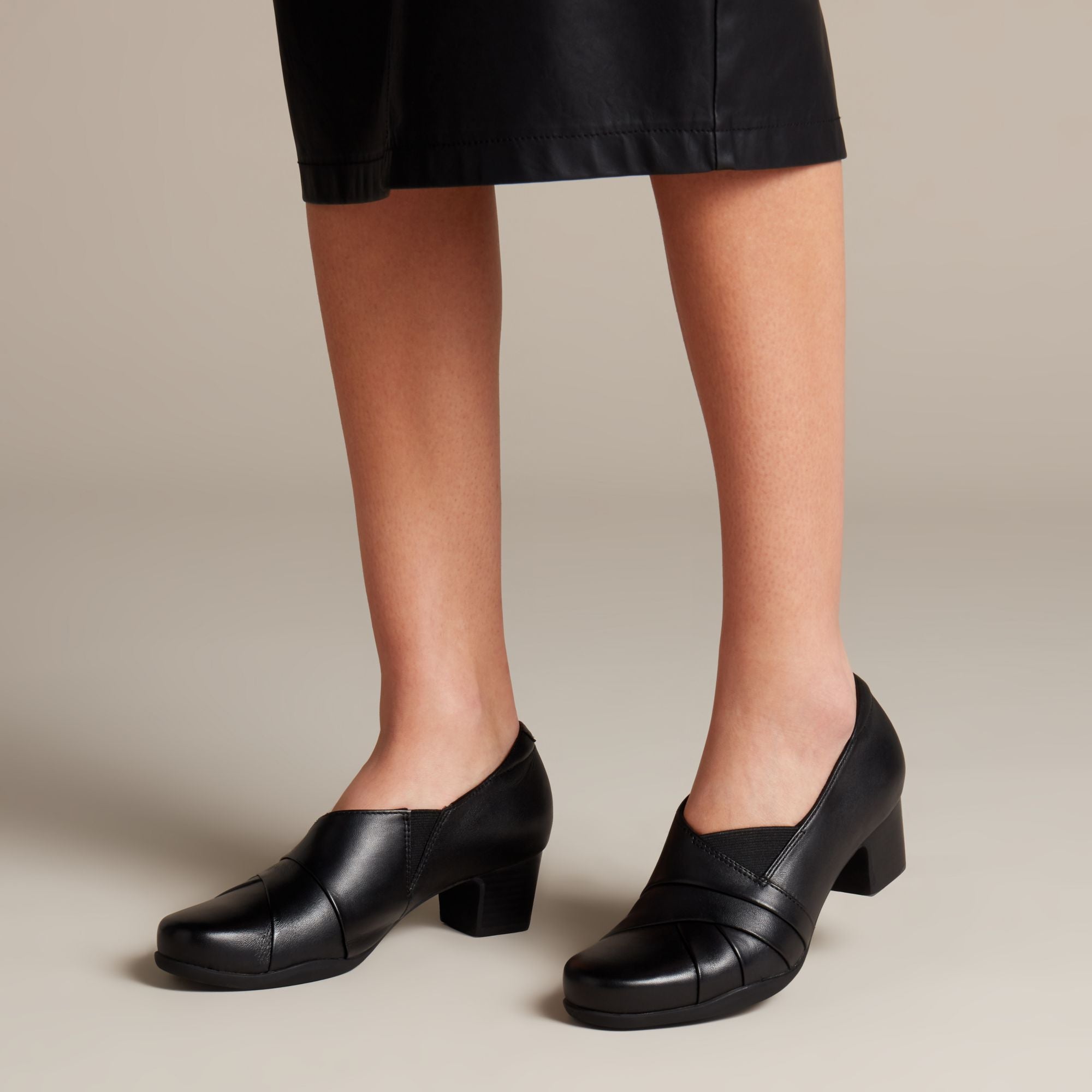 Clarks Women's Rosalyn Adele Shoe - Hiline Sport -
