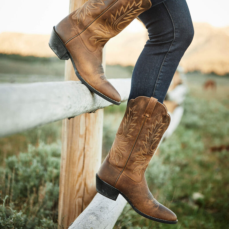 Ariat Women's Heritage Round Toe Western Boot