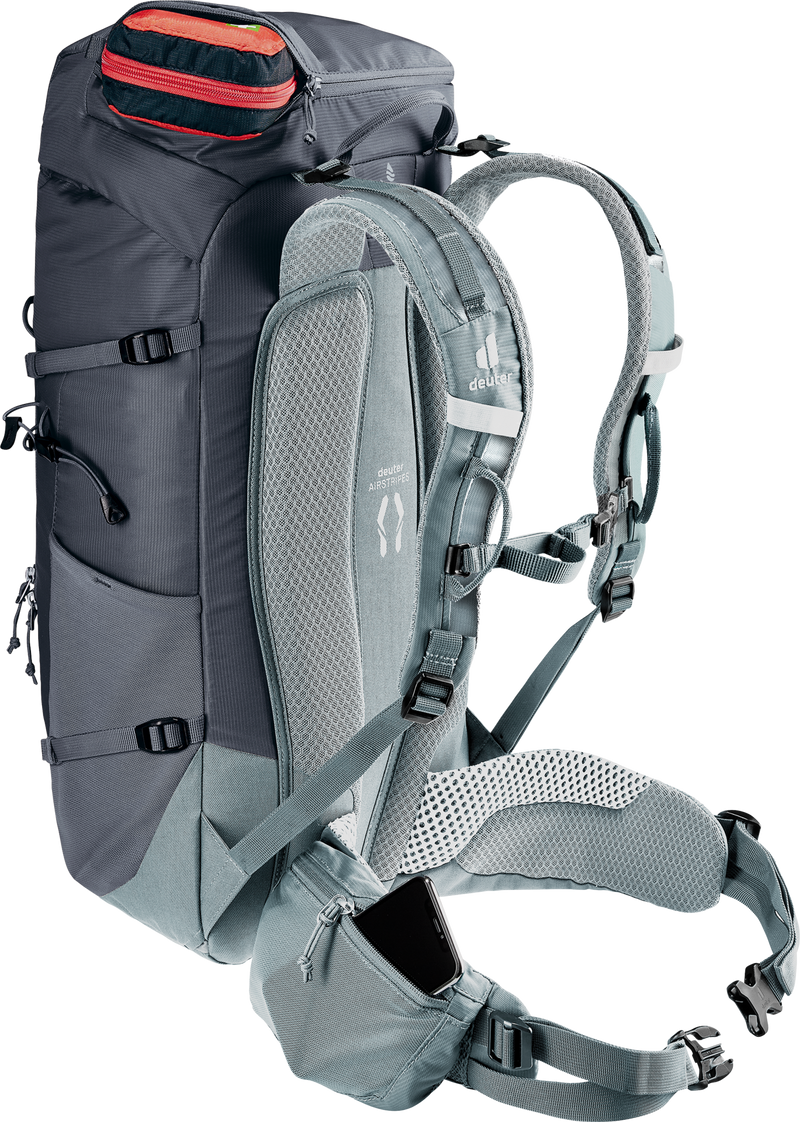 Deuter Men's Trail 30 Hiking Backpack