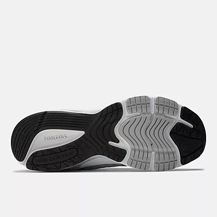 New Balance Men's Made In US 990v5 Lightweight Running Shoe