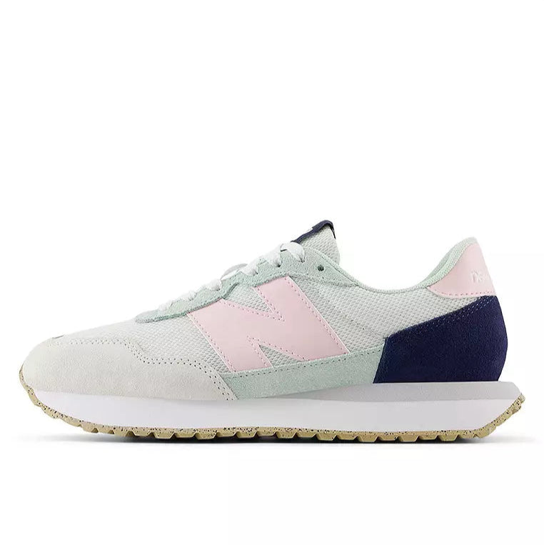 new-balance-0877-3744763-1.webp