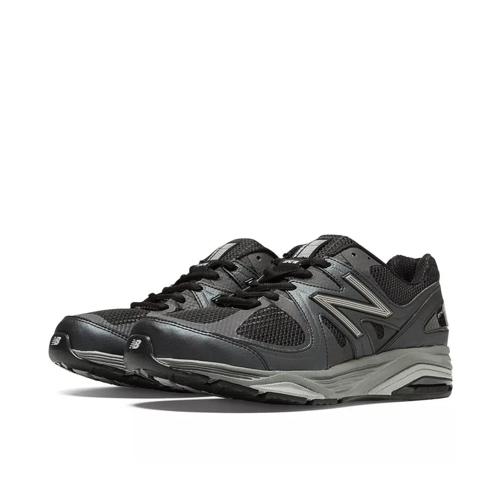 New Balance Women's Made in US 1540v3 Lightweight Running Shoe - Black
