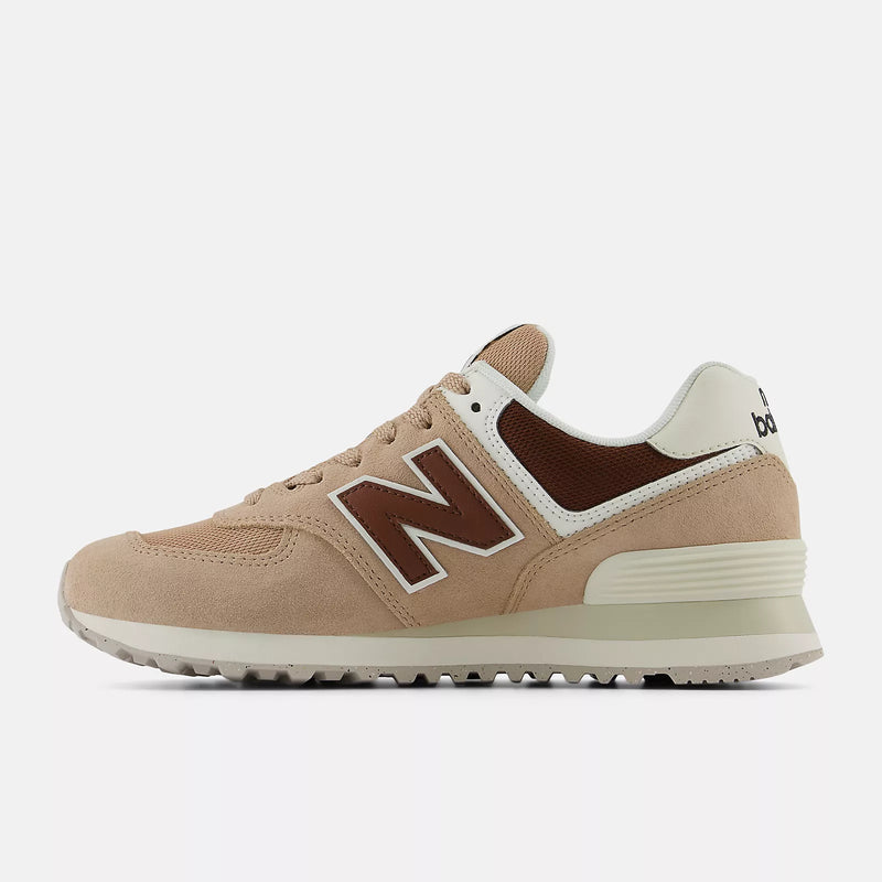 New Balance Women's 574v2 Lightweight Sneaker