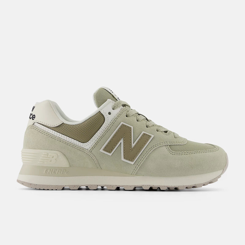 New Balance Women's 574v2 Lightweight Sneaker