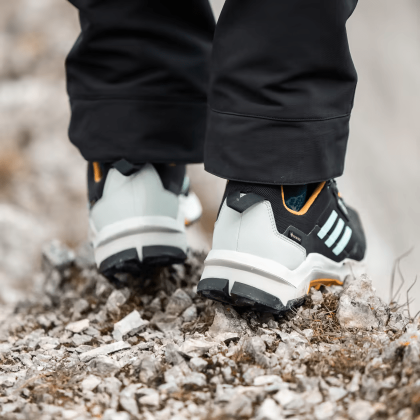Adidas outdoor mens 2025 terrex agravic gtx shoe