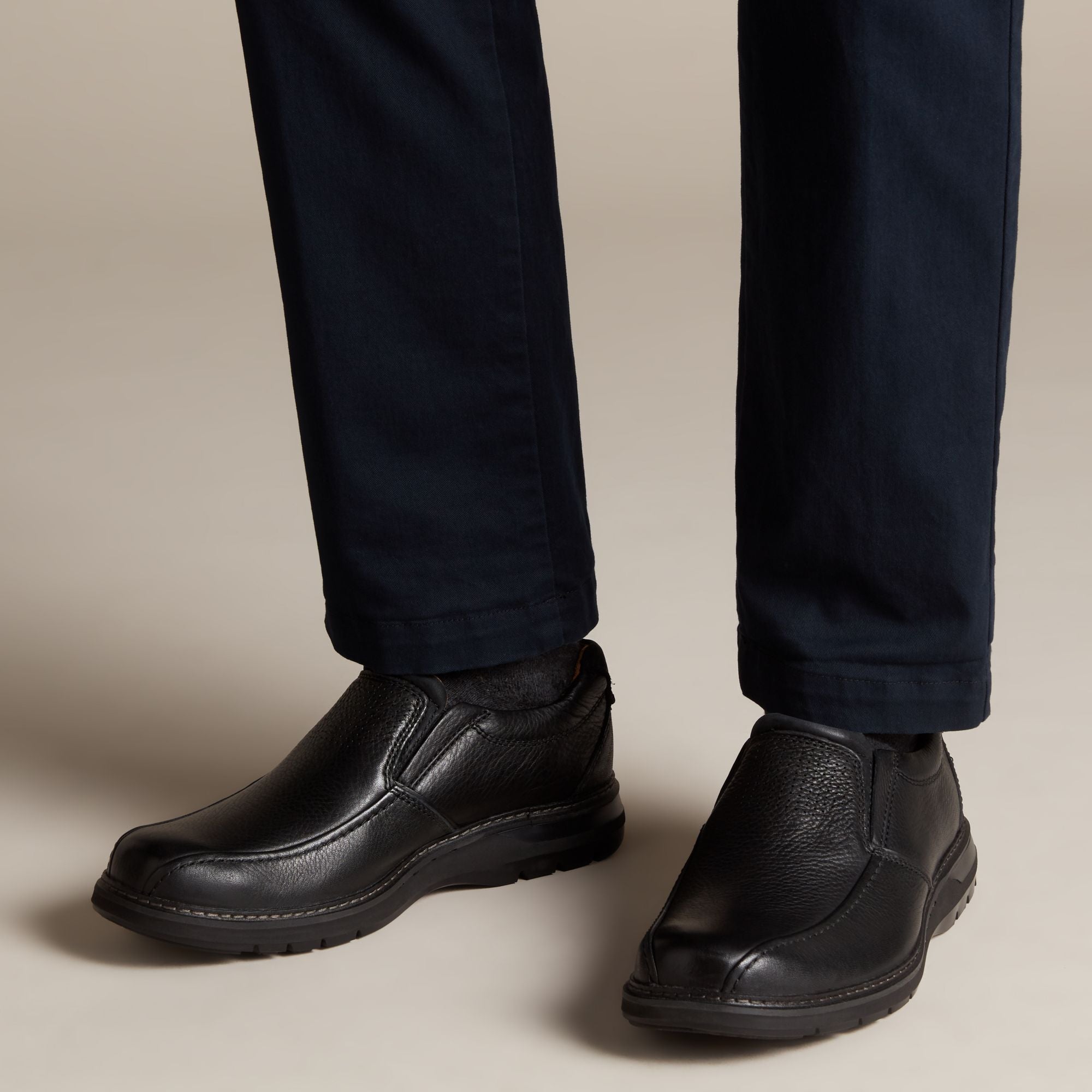 Clarks un seal black best sale