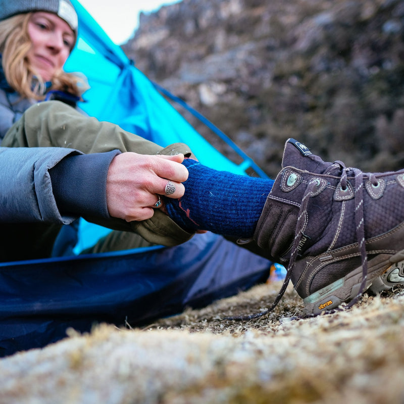 Darn Tough Women's Hiker Micro Crew Midweight Hiking Sock | Hiline Sport