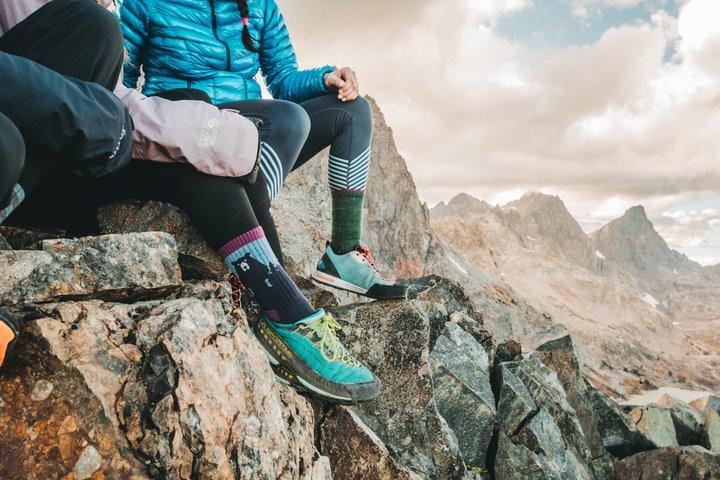 Darn Tough Women's Hiker Micro Crew Midweight Hiking Sock | Hiline Sport