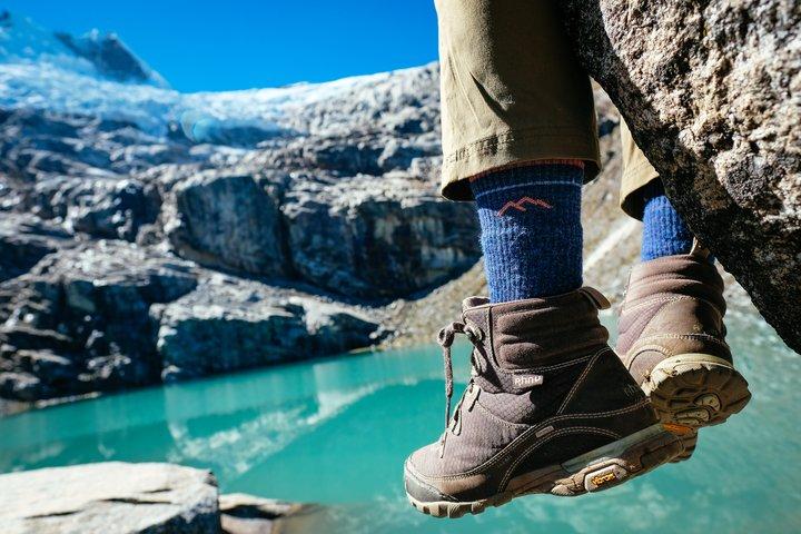 Darn Tough Women's Hiker Micro Crew Midweight Hiking Sock | Hiline Sport