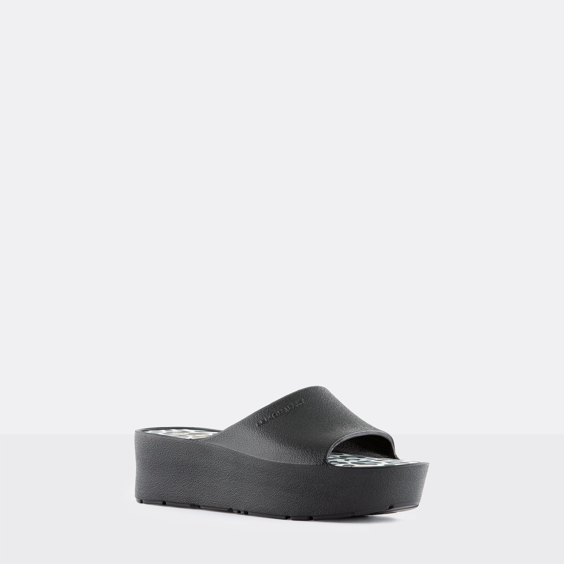 Lemon Jelly Women's Enyd Slide Sandal - Hiline Sport -