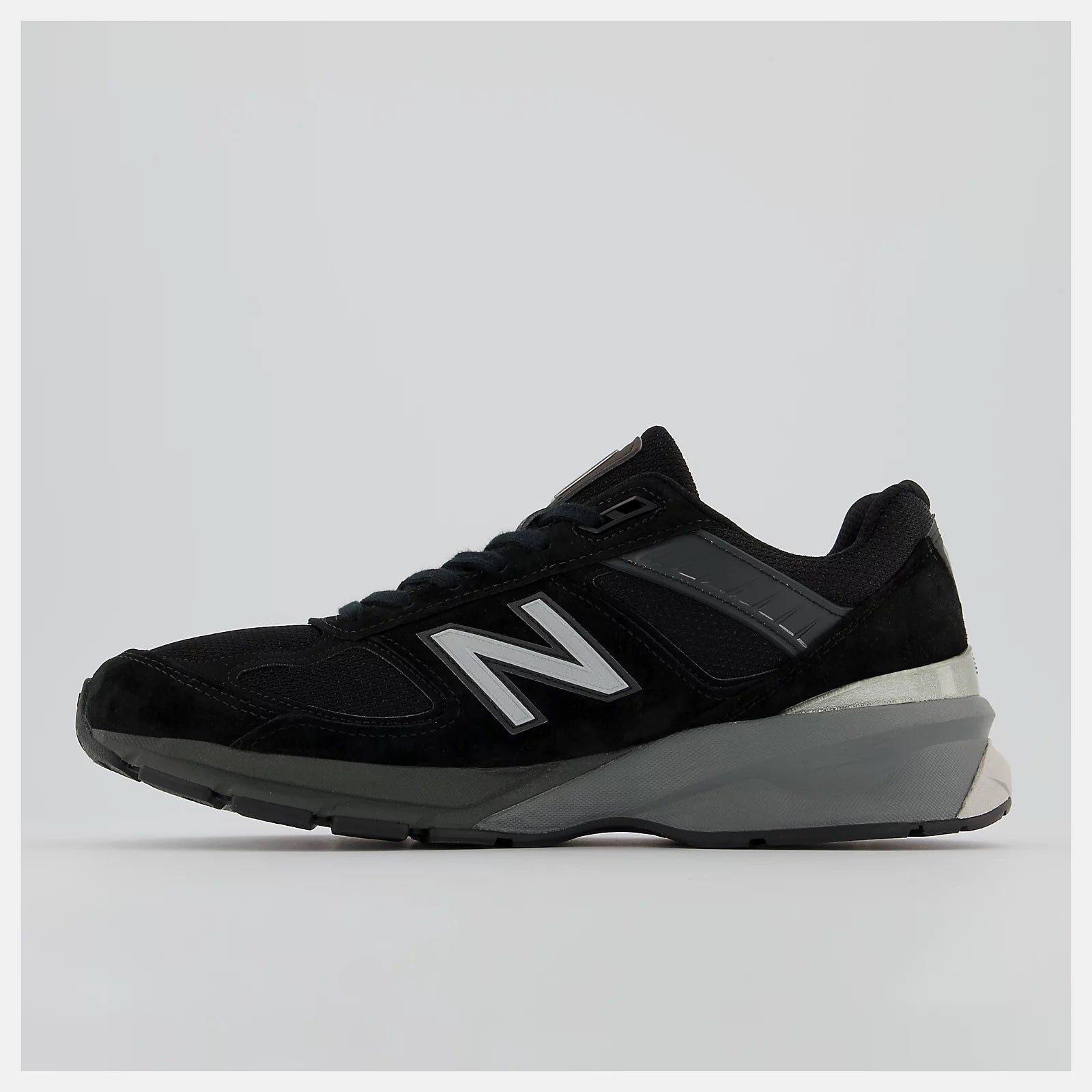 New Balance Men's Made In US 990v5 Lightweight Running Shoe - Hiline Sport -