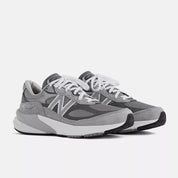 New Balance Men's Made In US 990v5 Lightweight Running Shoe - Hiline Sport -