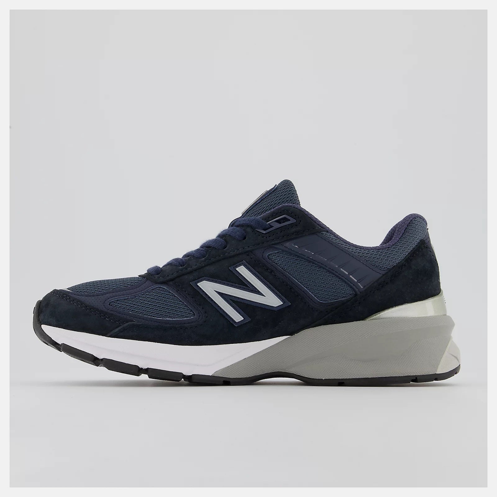 New Balance Men's Made In US 990v5 Lightweight Running Shoe - Hiline Sport -