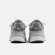 New Balance Men's Made In US 990v5 Lightweight Running Shoe - Hiline Sport -