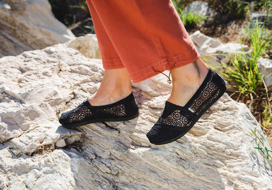 Toms Women's Alpargata Moroccan Crochet Slip On Shoe - Hiline Sport -